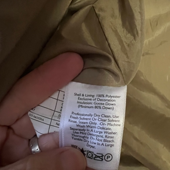 Eddie Bauer Men’s 2XL 650 down vest. Full zip.Olive green with zippered pockets. - Picture 4 of 10